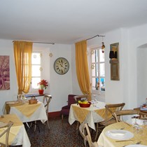 Palazzo SalSole – Ristorante Caffetteria Cantina - 